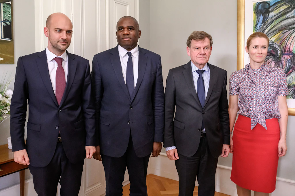 Die Außenminister aus Frankreich,&nbsp;Jean-Noel Barrot, Großbritannien, David Lammy und Deutschland, Johann Wadephul, sowie die EU-Außenbeauftragte Kaja Kallas (v.l.) am Freitag in Genf