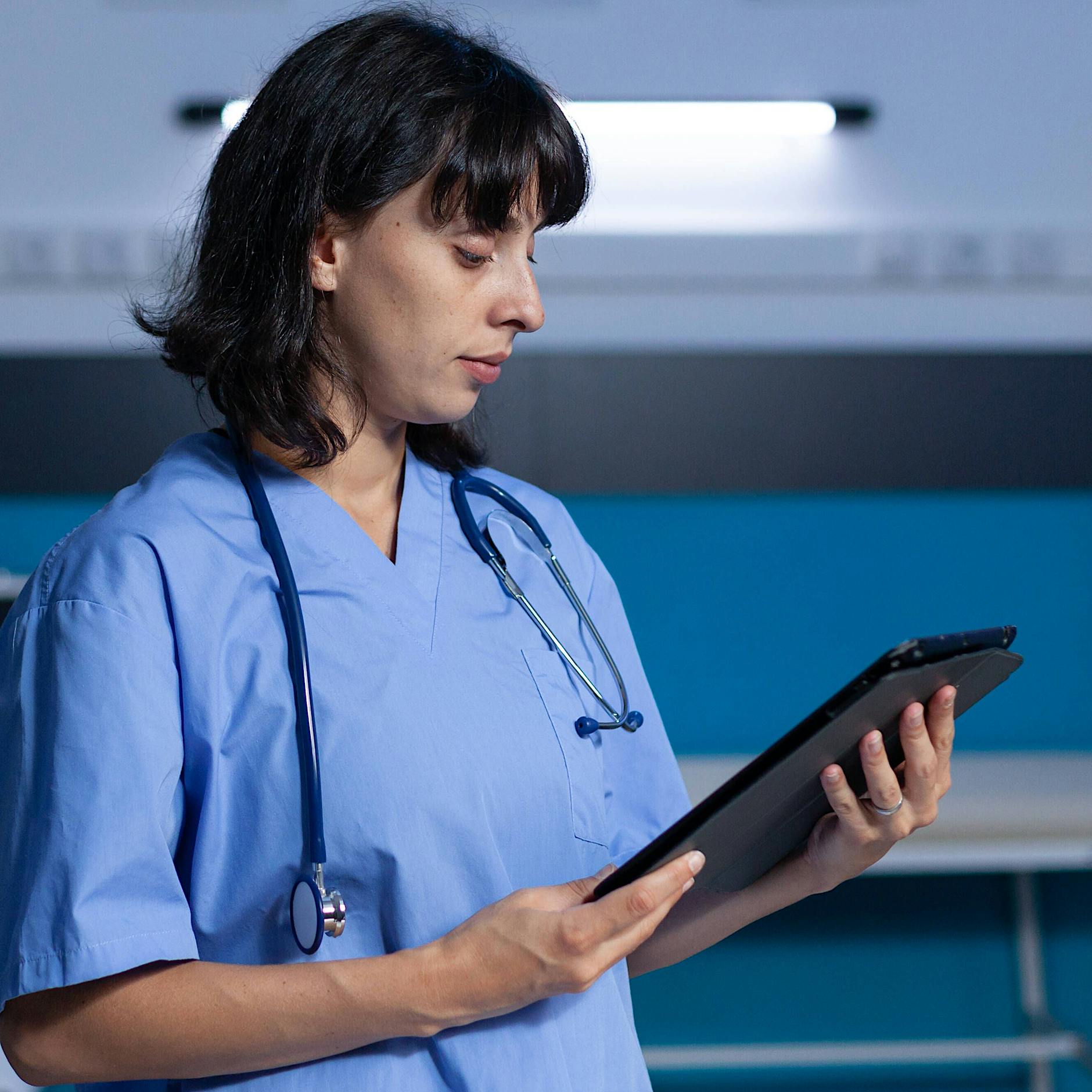 Neuköllner Arztpraxis kämpft gegen Fachkräftemangel: „Schwerer zu bekommen als Patienten“