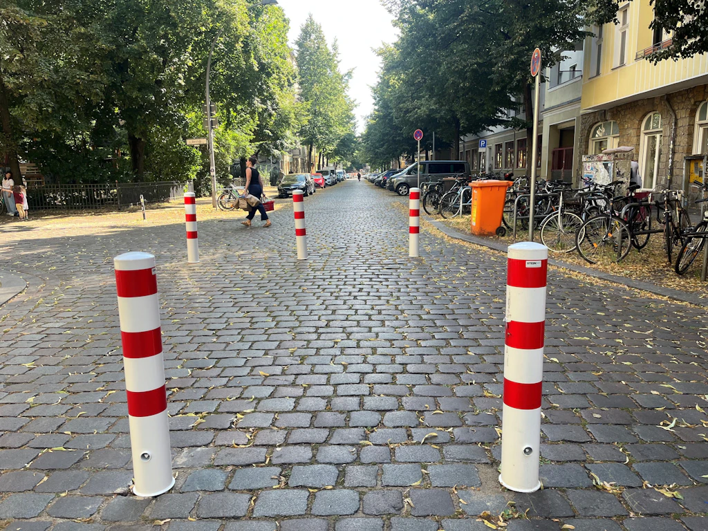 Bürger streiten über Poller in Friedrichshain: „Wir werden extremen Partylärm haben“