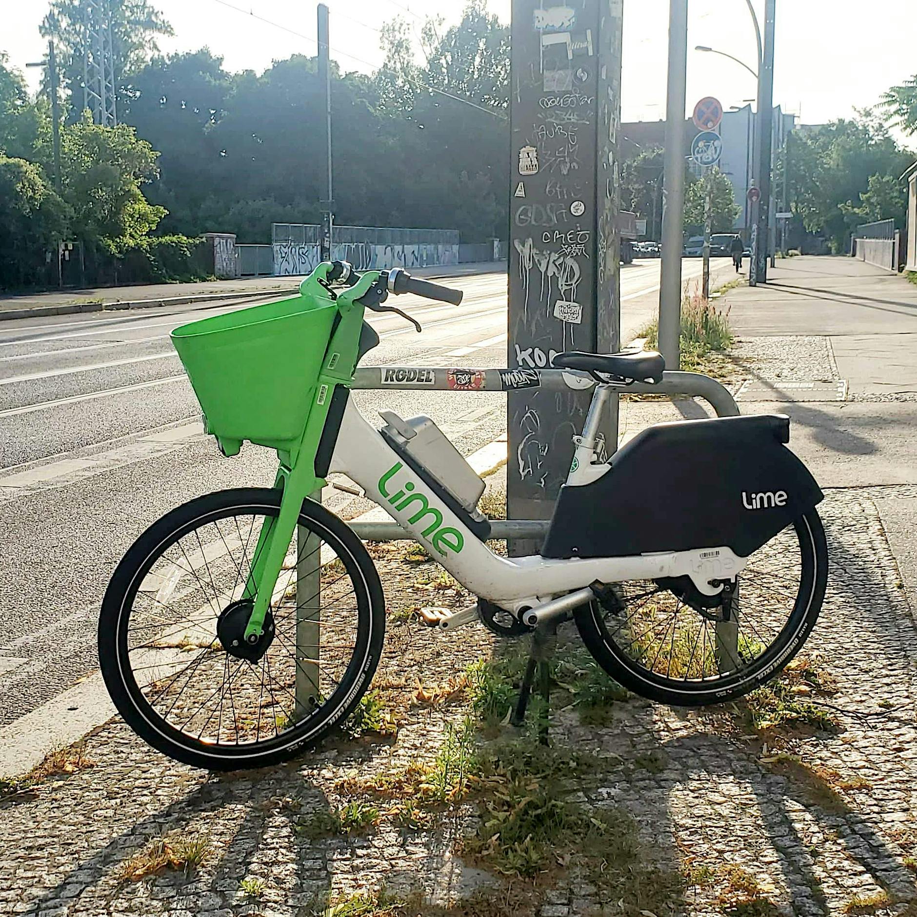 Nervig und dumm: Lime-Bike-Hacking in Berlin ist leider zum Trend geworden