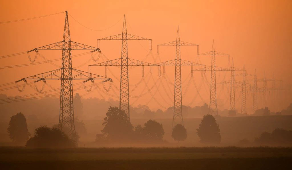 40 Grad in Deutschland: Drohen jetzt Strompreis-Schocks und Netzprobleme?