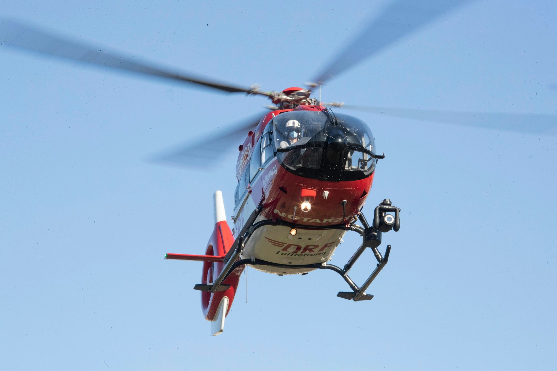 Der Einsatz eines Rettungshubschraubers ist teuer: 200 Euro pro Minute, mehrere Tausend Euro je Alarm