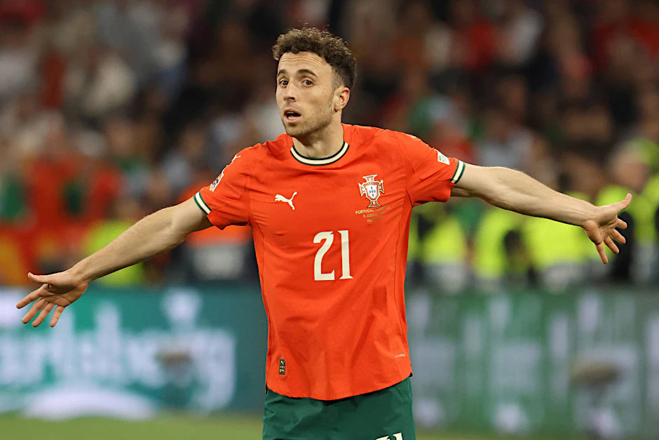 Diogo Jota im Trikot der Nationalmannschaft Portugals