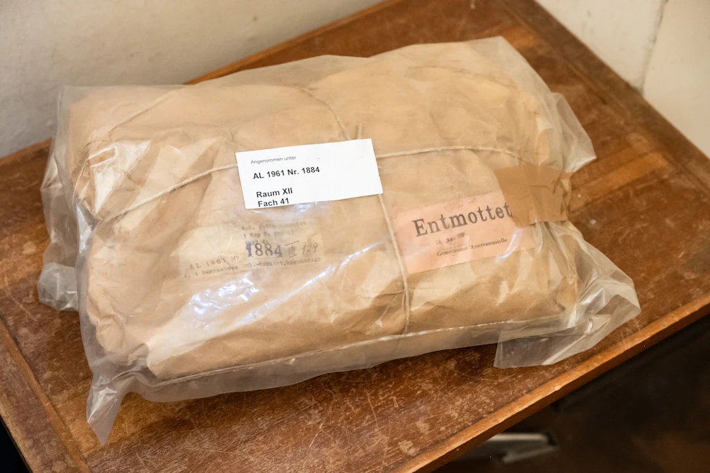 Ältestes Beweismittel von „Cold Case“ Jutta R.: Berliner Asservatenkammer kämpft mit Auflagen, Chaos und gegen die Zeit