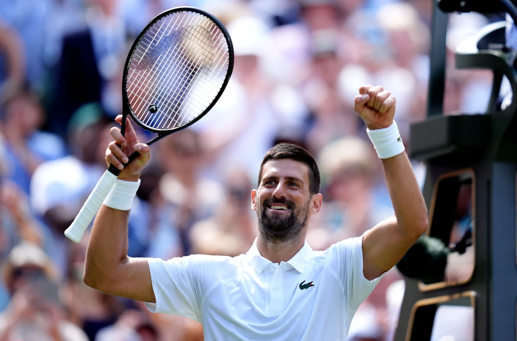 Novak Djoković solidarisiert sich bei Wimbledon mit „Pump“-Bewegung mit den Protesten in Serbien