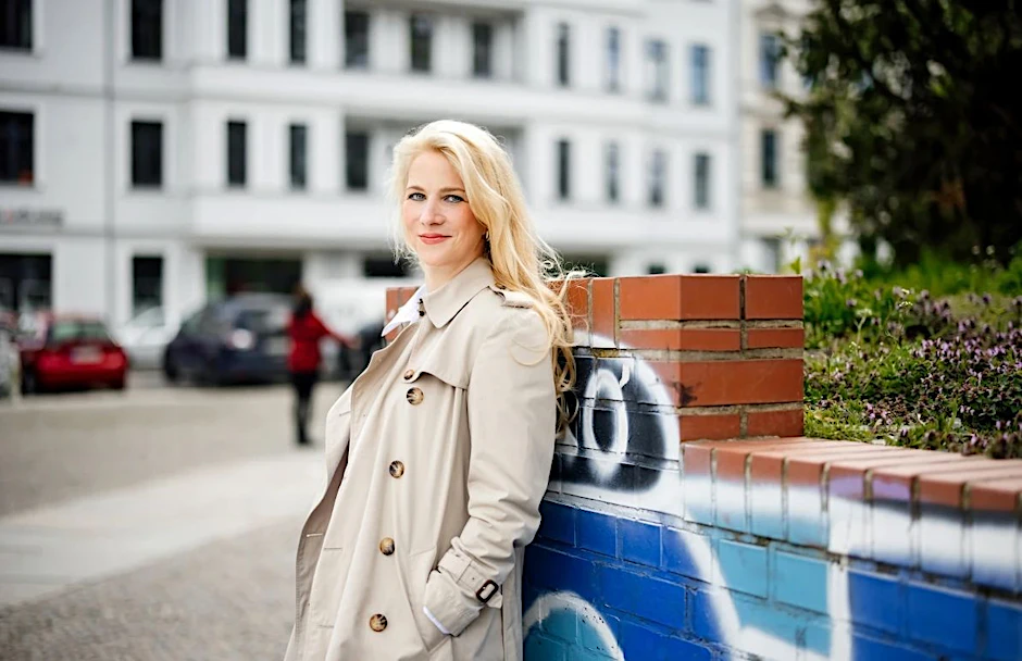Stadträtin Manuela Anders Granitzki (CDU) hat die Poller auf der Stargarder Straße angeordnet.