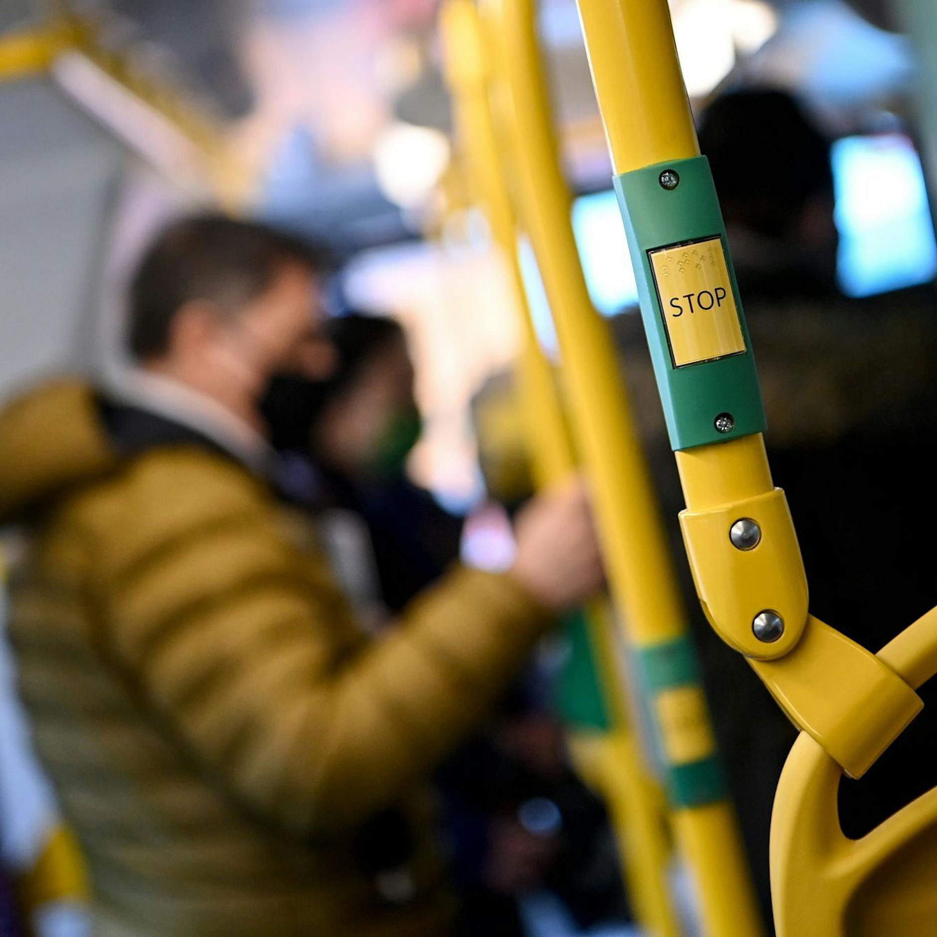 Angst wächst: Nur jeder Zweite fühlt sich in der Öffentlichkeit sicher