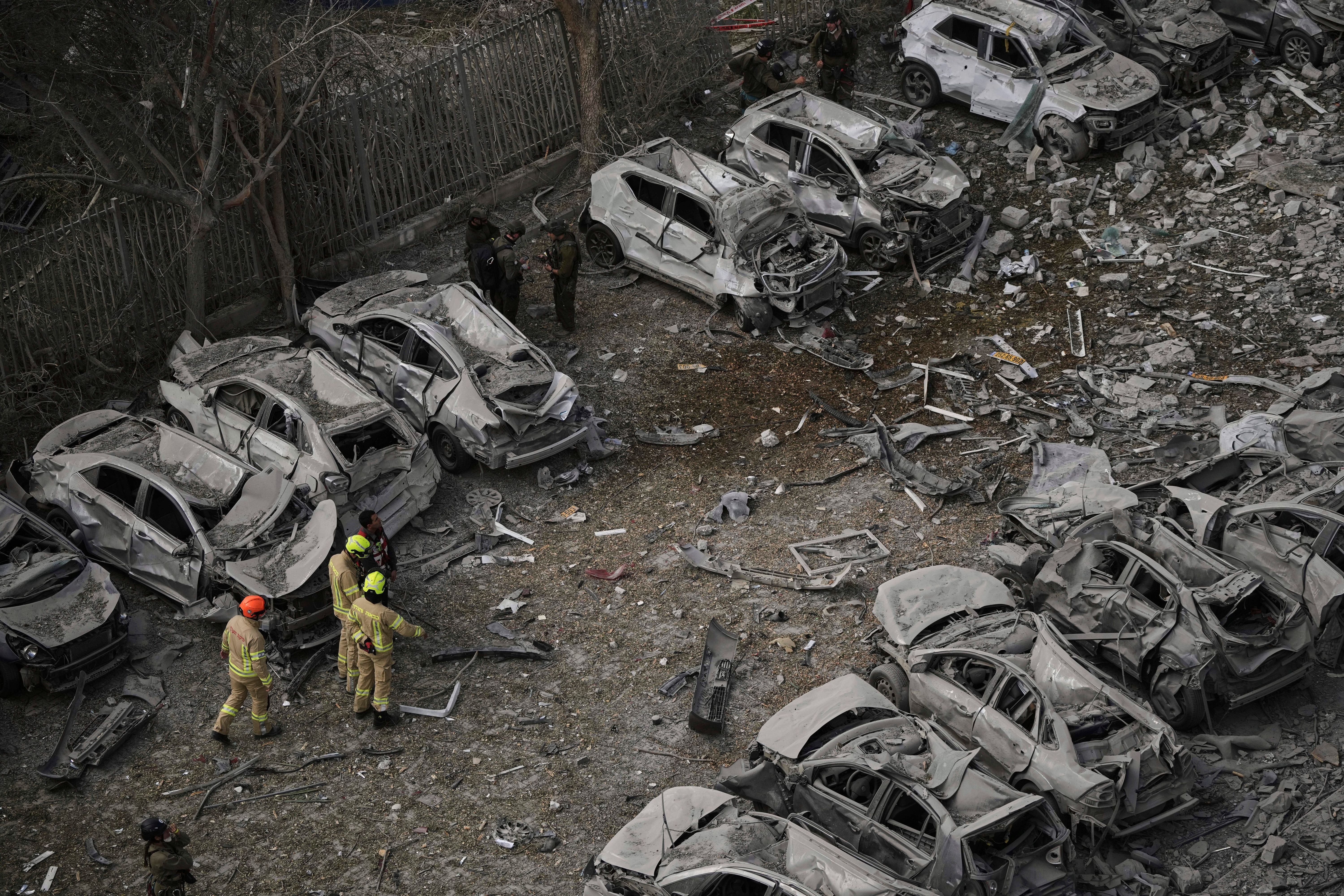 Raketen so groß wie Busse: Ein Tag im Israel-Iran-Krieg voller Schmerz, Leid und Furcht