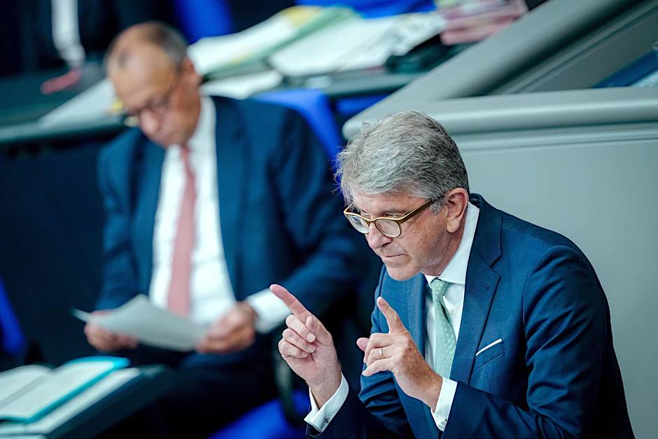 Wolfram Weimer spricht vor dem Deutschen Bundestag.