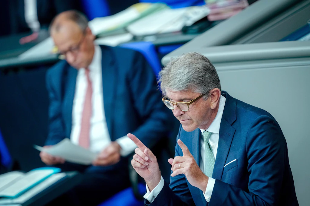 Kulturstaatsminister Wolfram Weimer vergleicht AfD-Diffamierungen gegen das Bauhaus mit Nazi-Verbrechen