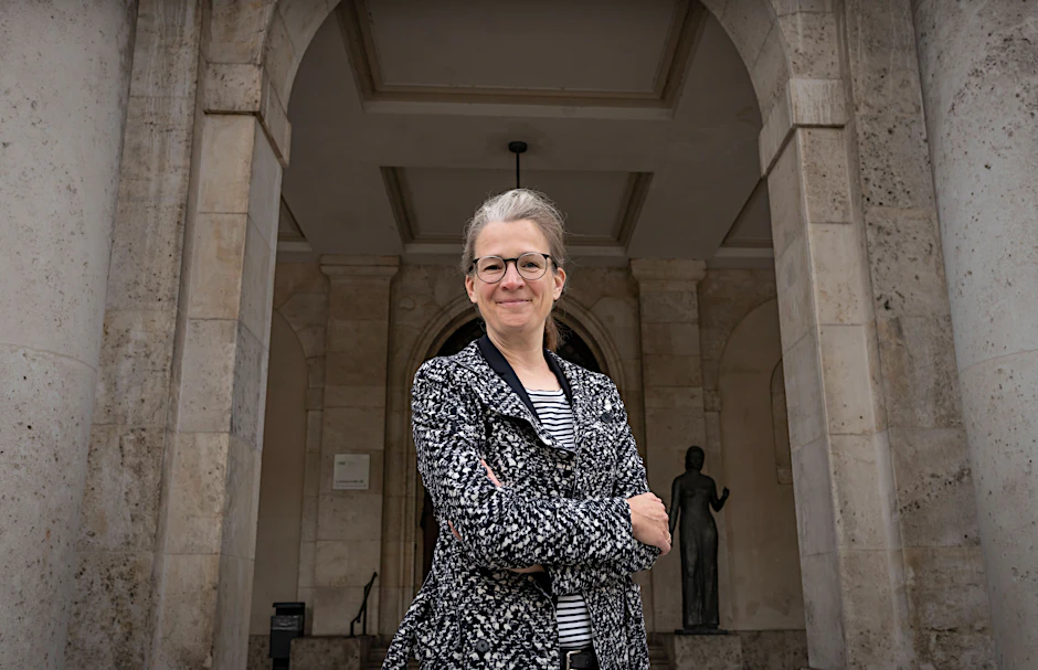 Ann-Katrin Kaufhold hat nie als Richterin gearbeitet, hält Enteignungen für verfassungsgemäß – und ihr großes Steckenpferd ist der Klimaschutz. Nun soll sie ins höchste Gericht.