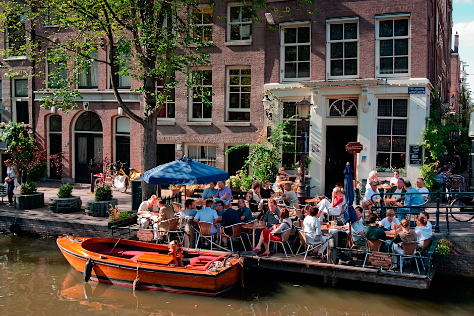 Ein Café im Zentrum von Amsterdam (Symbolbild)