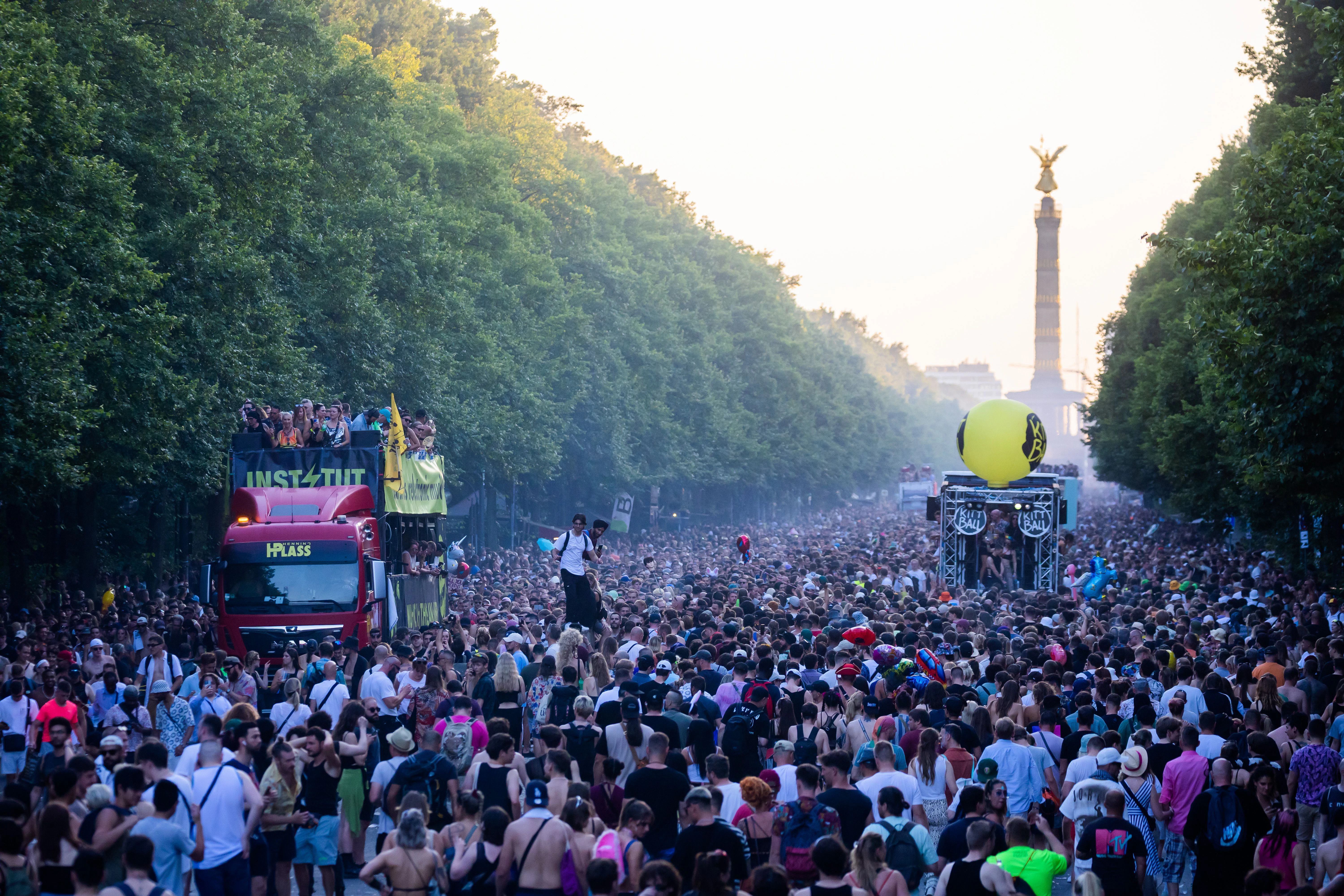 Wetter Berlin aktuell: Gewitter und Starkregen drohen bei Lollapalooza ...