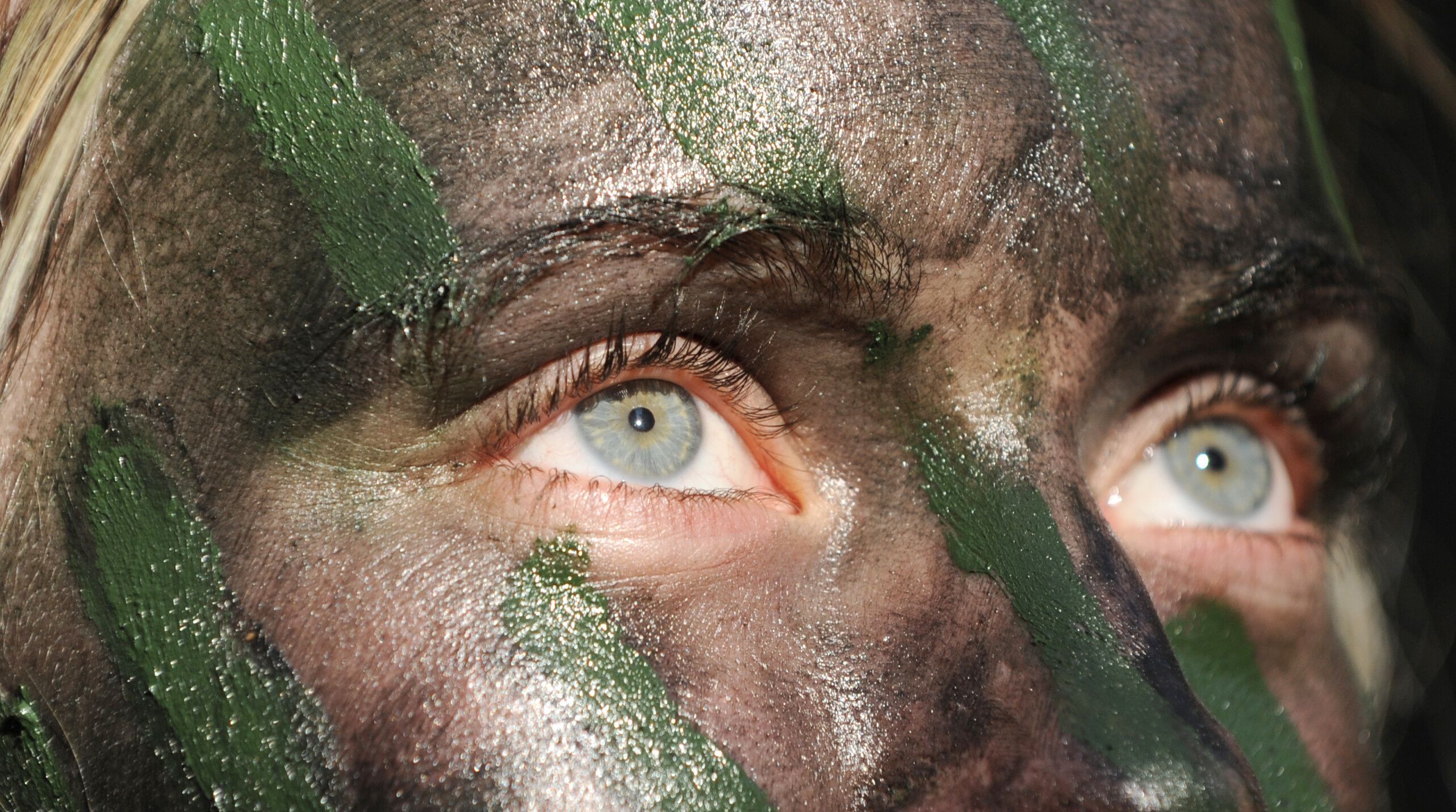 „Komm in die Mannschaft“ – Wie die Bundeswehr den Frauenfußball kapert