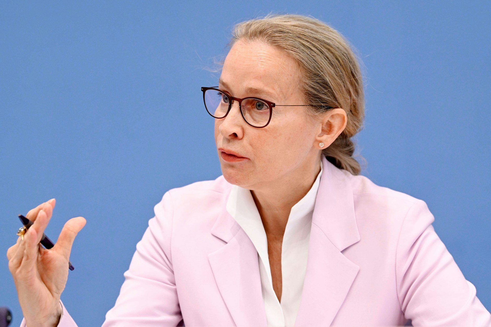 Frauke Brosius-Gersdorf bei einer Bundespressekonferenz zum Abschlussbericht der Kommission zur reproduktiven Selbstbestimmung und Fortpflanzungsmedizin