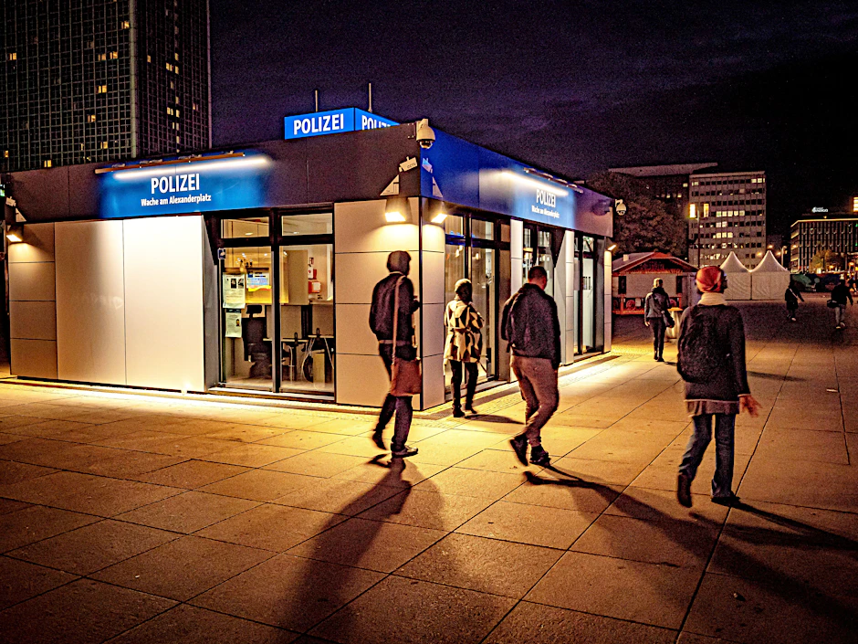 Die Polizeiwache am Alexanderplatz: Hier trugen sich brutale Szenen zu.