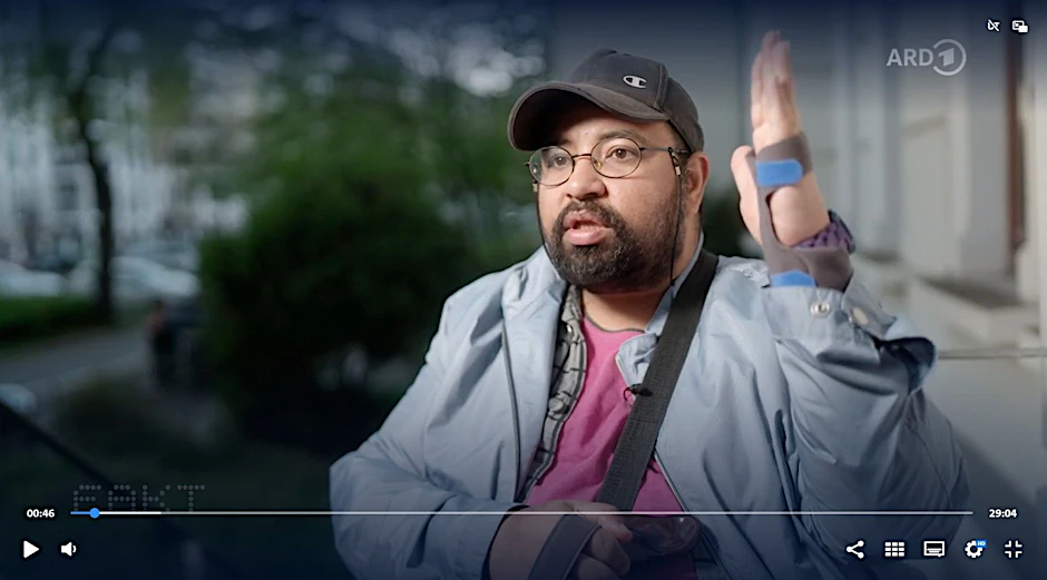 Spricht frank und frei von Rache, die er nehmen will, weil er sich schlecht behandelt fühlt von den deutschen Behörden: Ahmad A. im „Fakt“-Beitrag.