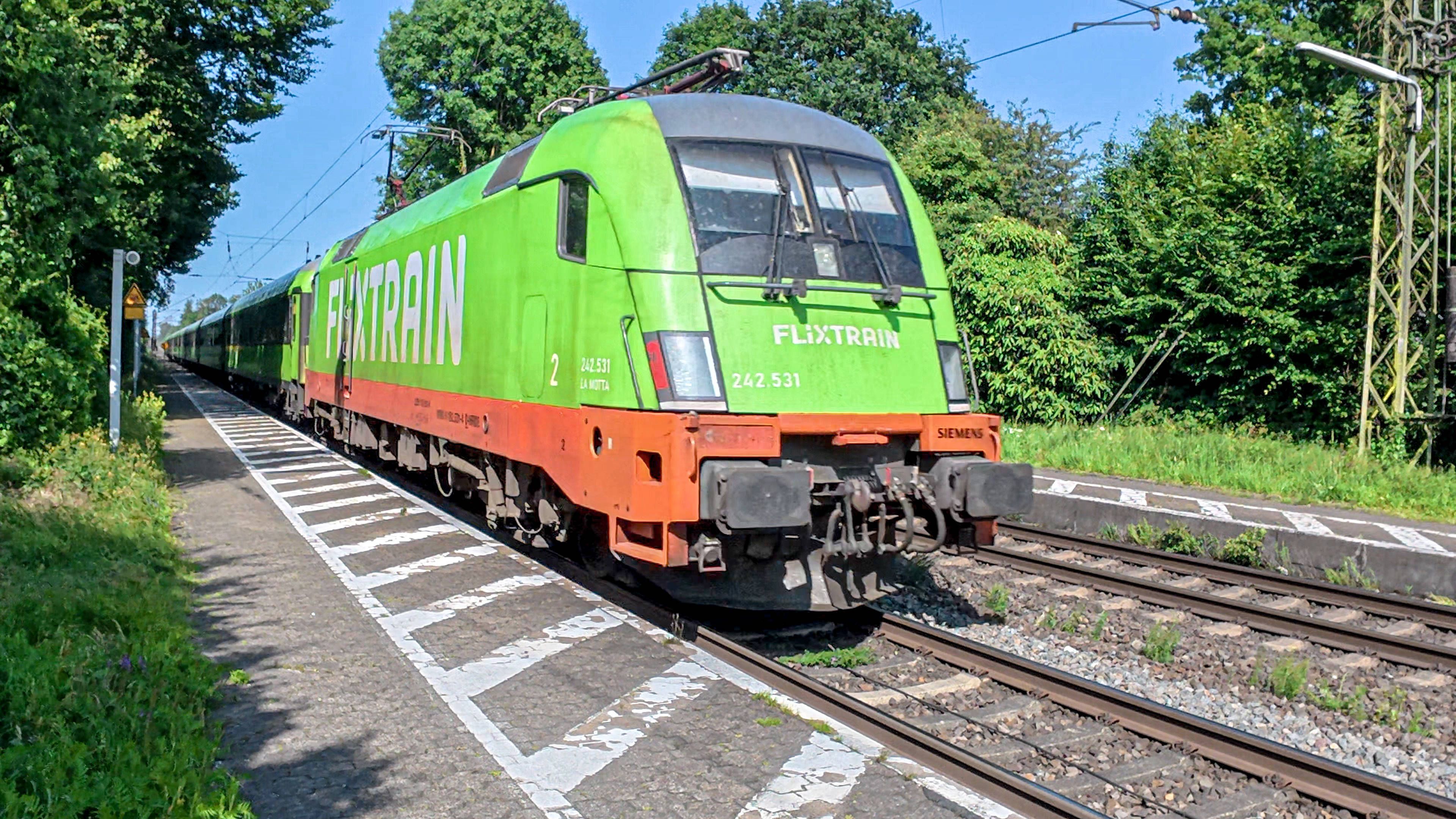 Zwischen Erfurt und Berlin verzweifelte ein Mitarbeiter der Deutschen Bahn: „Ich möchte nach Hause“