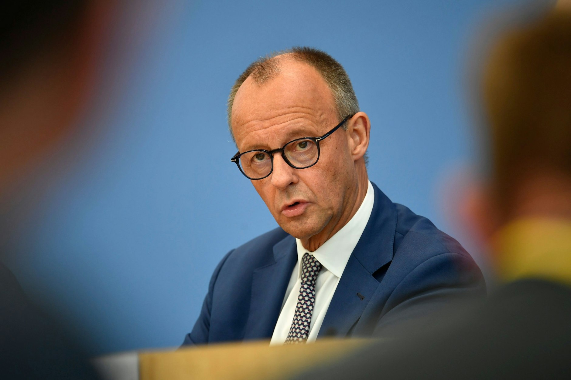 Bundeskanzler Friedrich Merz stellt sich den Fragen der Hauptstadtpresse.