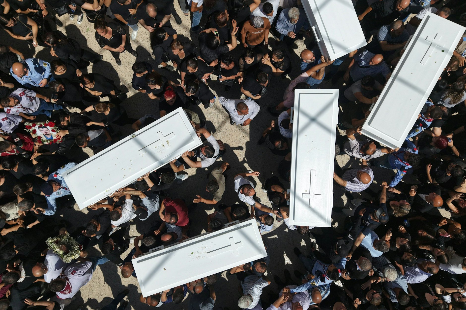 Begräbnis für die Opfer des Anschlags auf die Mar-Elijah-Kirche in Damaskus