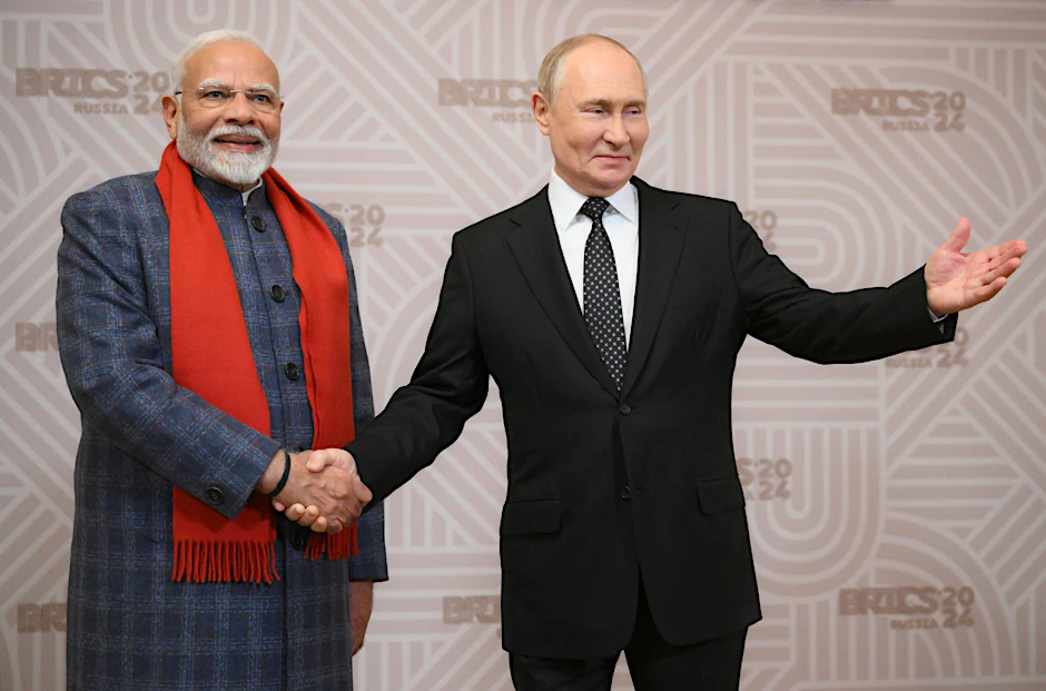 Indiens Premier Narendra Modi (l.) und Russlands Präsident Wladimir Putin beim BRICS-Gipfel in Kasan, Oktober 2024. Symbolbild.
