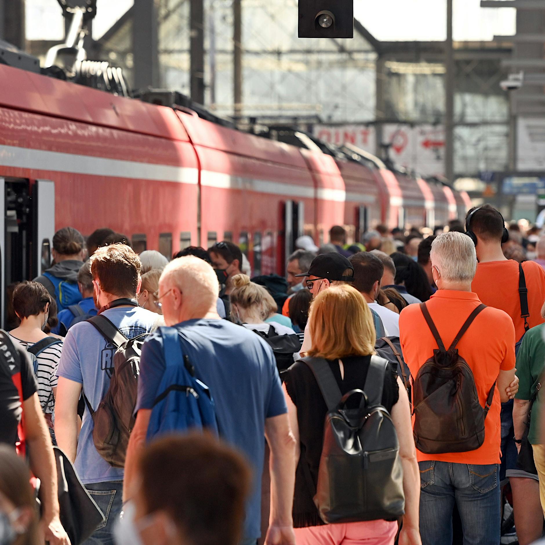 „Da steht ein Kind“: Hallo Deutsche Bahn, so kann es nicht weitergehen!