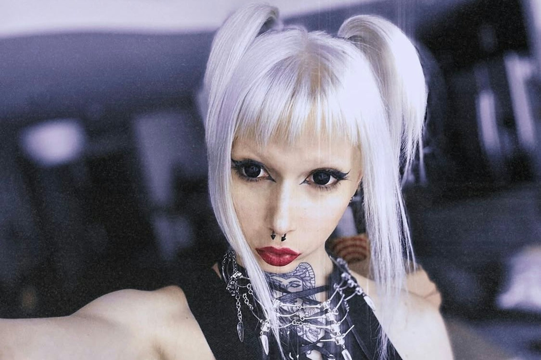 Bezeichnet sich selbst als bisexuelles Alien: Till Lindemanns neue Gitarristin Dani Sophia