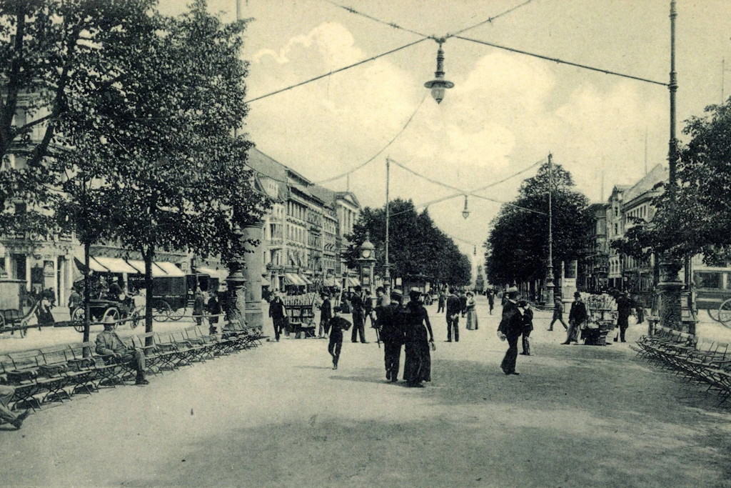 Im Berlin der Vorkiregsjahre fand Trenkler seine Opfer in Form des Ladenbesitzers August Schulze und Familie.