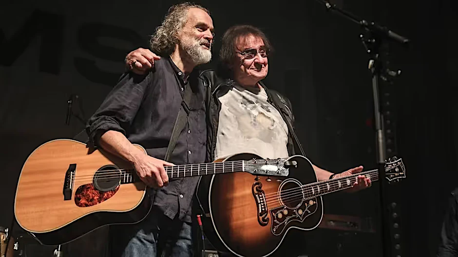 Timsen Hinrichsen und Dieter „Maschine“ Birr wollten zusammen in Wacken rocken. Doch jetzt hat sich der Santiano-Star krank gemeldet.