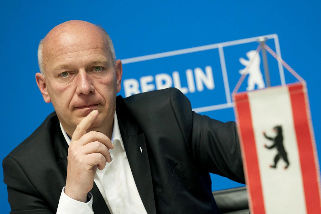 „Absurd“ und „inakzeptabel“: Unionspolitiker verurteilen Wegners Einbürgerungsziel für Berlin
