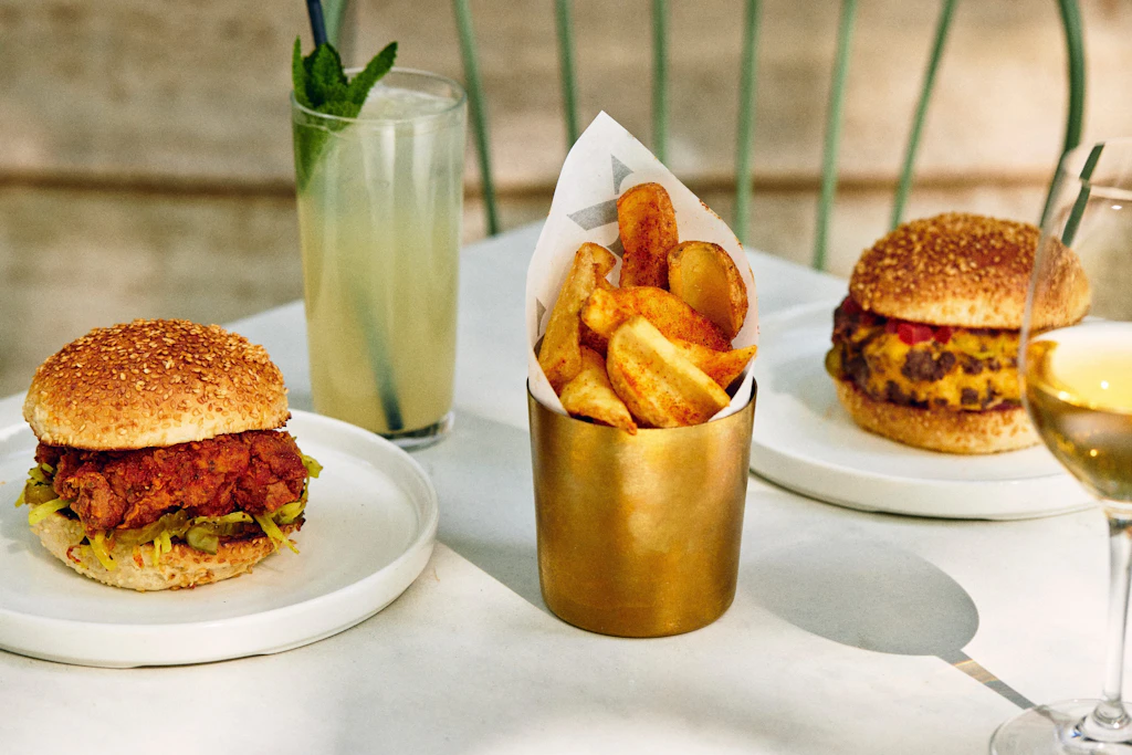 Gully Burger im Hotel Hoxton: Bitcoins, Buns und bestes Fleisch