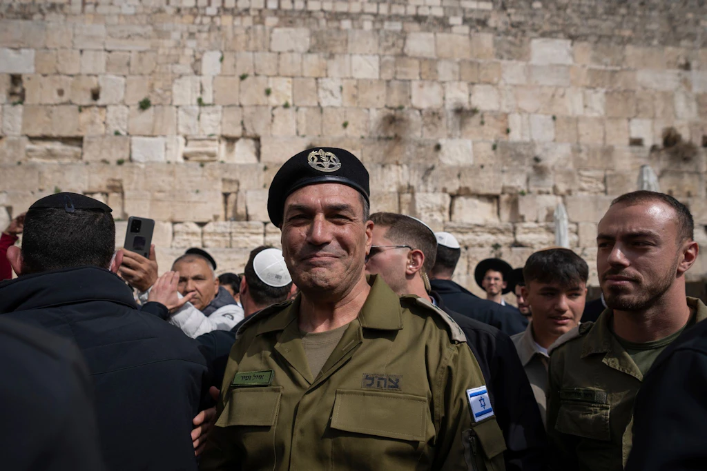Israels Armeechef, Generalleutnant Eyal Zamir, soll Netanjahus Plan ablehnen.