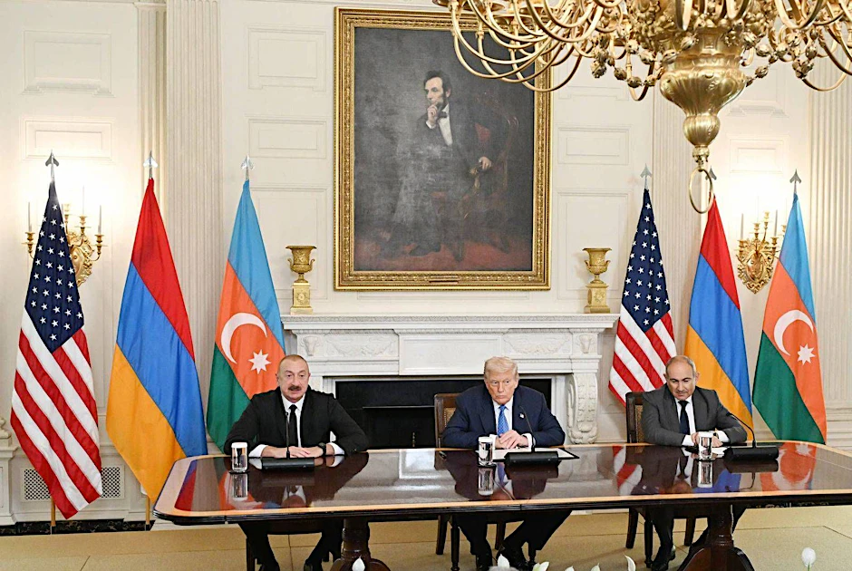 Trump schließt Frieden mit Aserbaidschan (Iljam Aliyev) und Armenien (Nikol Pashinyan).