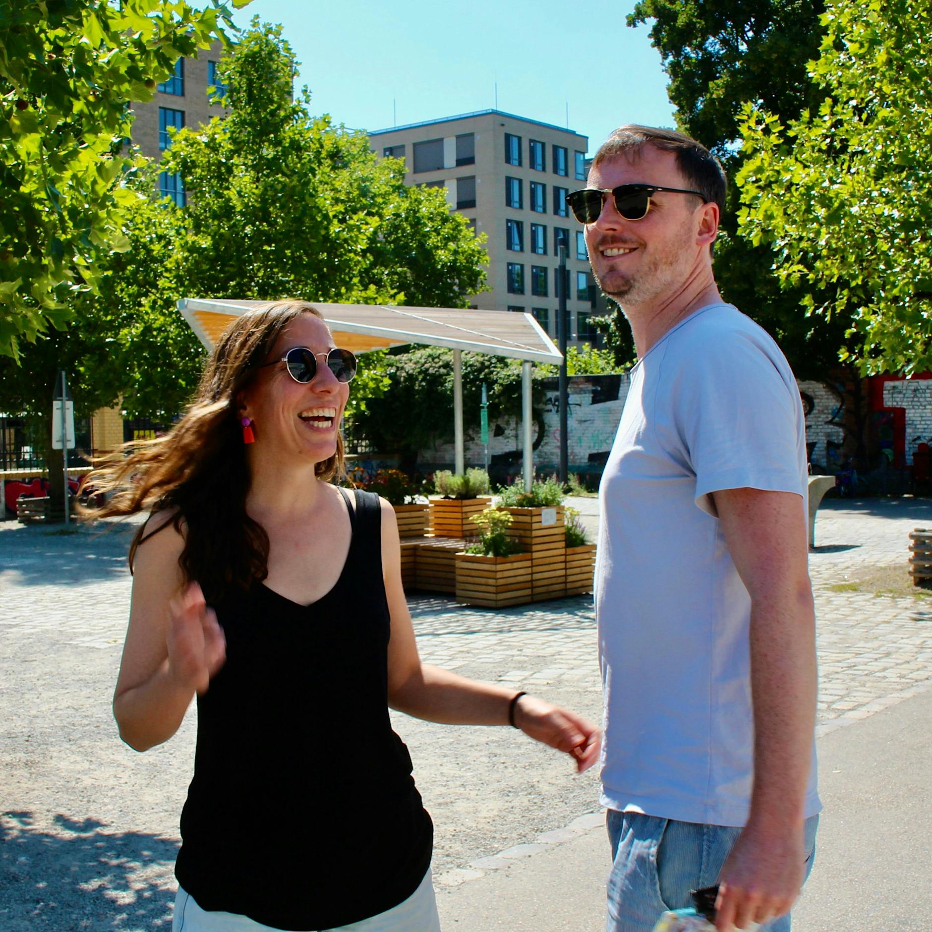 Touristen spotten über Berliner Cooling-Point: „Der ist zu warm“