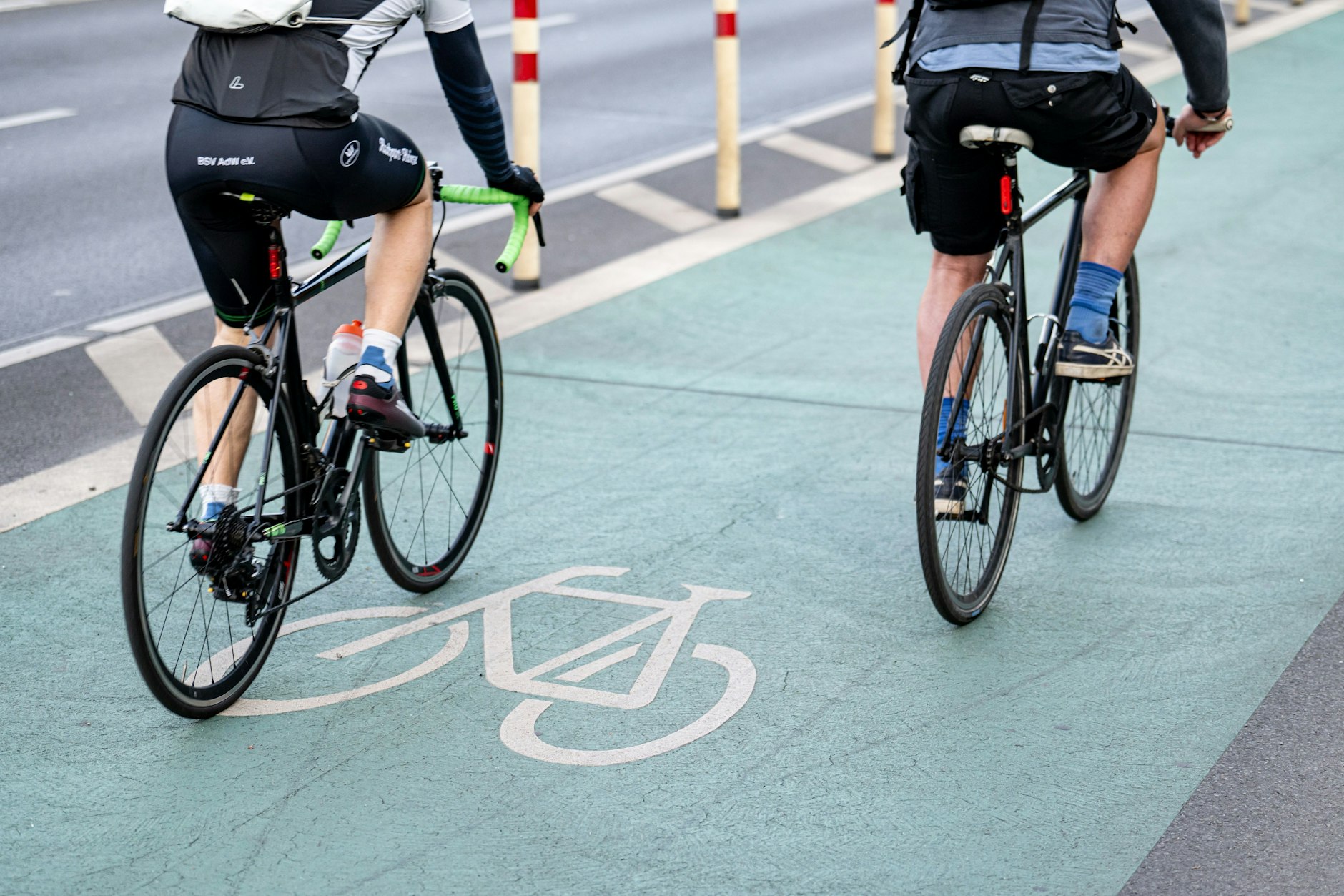 Radfahrer in Berlin – auf dem für sie vorgesehenen Radweg