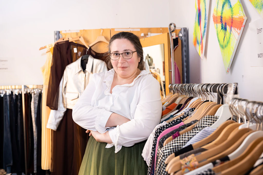 Wohltätigkeitsflohmarkt am Potsdamer Platz schließt: „Ich sehe hier keine Zukunft mehr!“