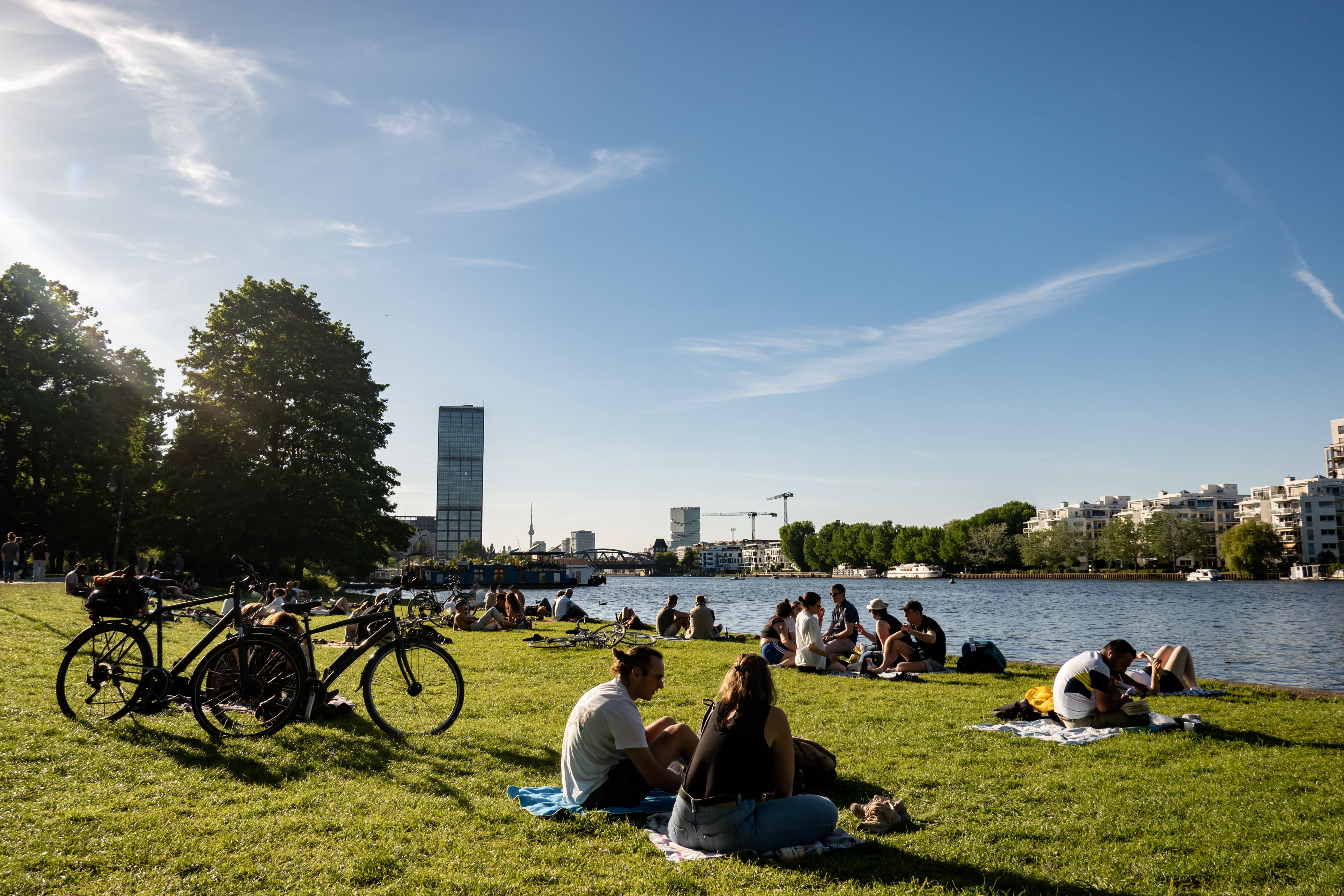 Absurd: In welchem Park Berlin das Radfahren unter Strafe stellt