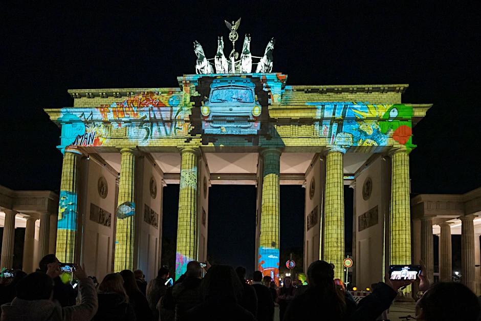 Künstlicher Humor und menschliche Häme: Wer etwas zum Aufregen in Berlin sucht, der wird es auch finden