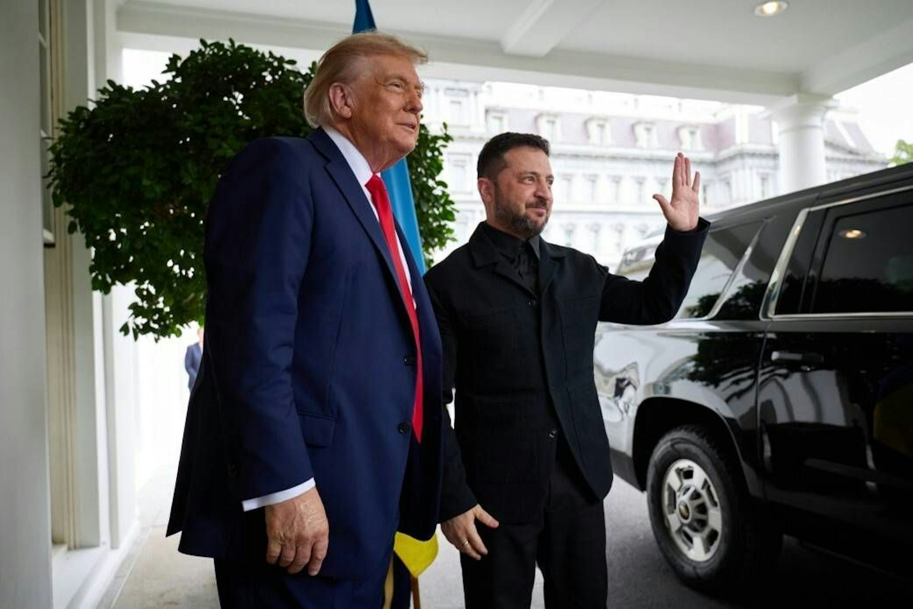 Kleider machen Präsidenten: Donald Trump und Wolodymyr Selenskyj am Montag in Washington