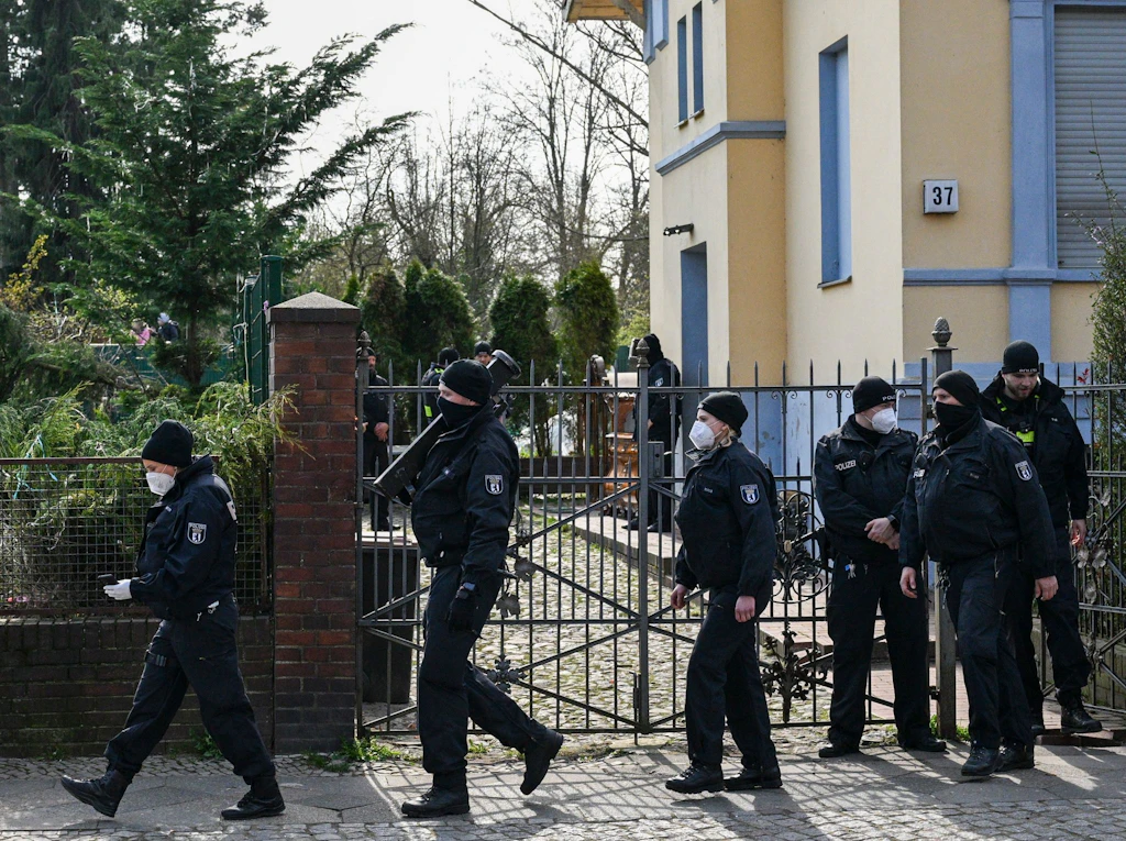 Fußball und Nahost-Demos sind wichtiger: Polizei hat weniger Kapazitäten für kriminelle Clans