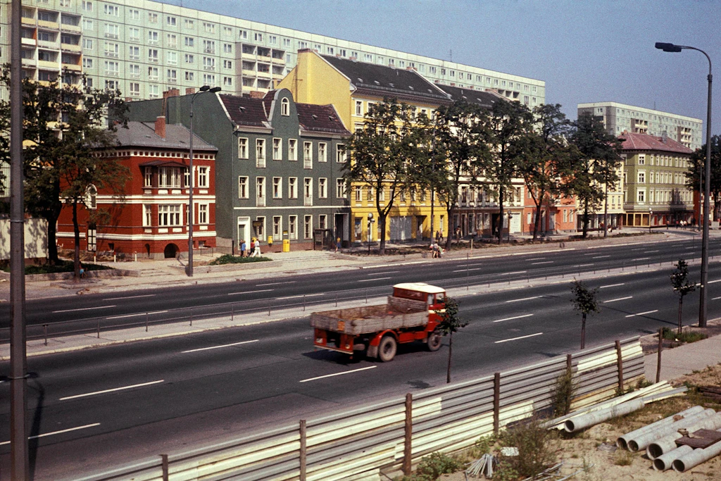Straße der Befreiung in Berlin-Friedrichsfelde, 1980