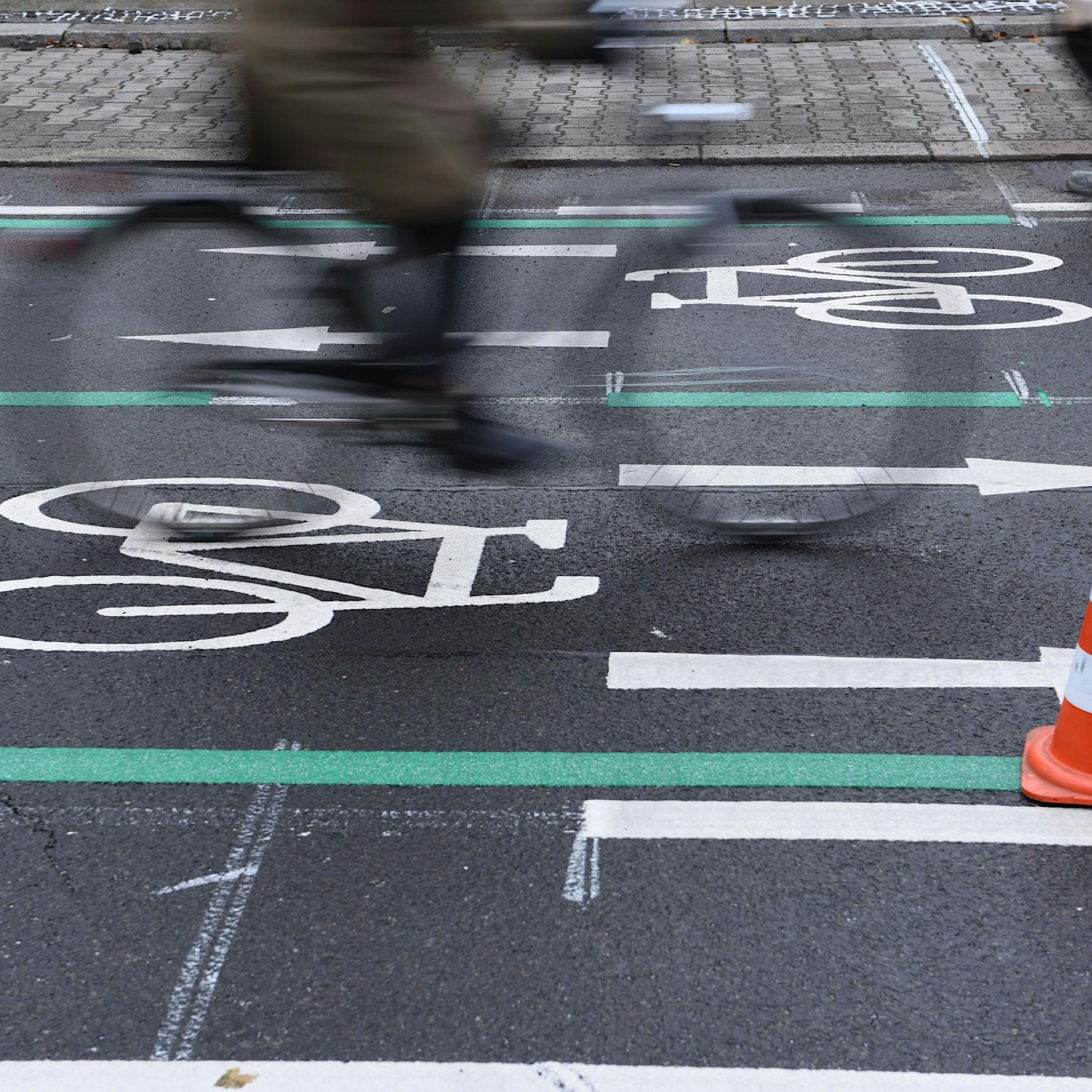Drastische Kürzungen im Doppelhauhalt von Berlin: Radfahrer und Fußgänger sind die großen Verlierer