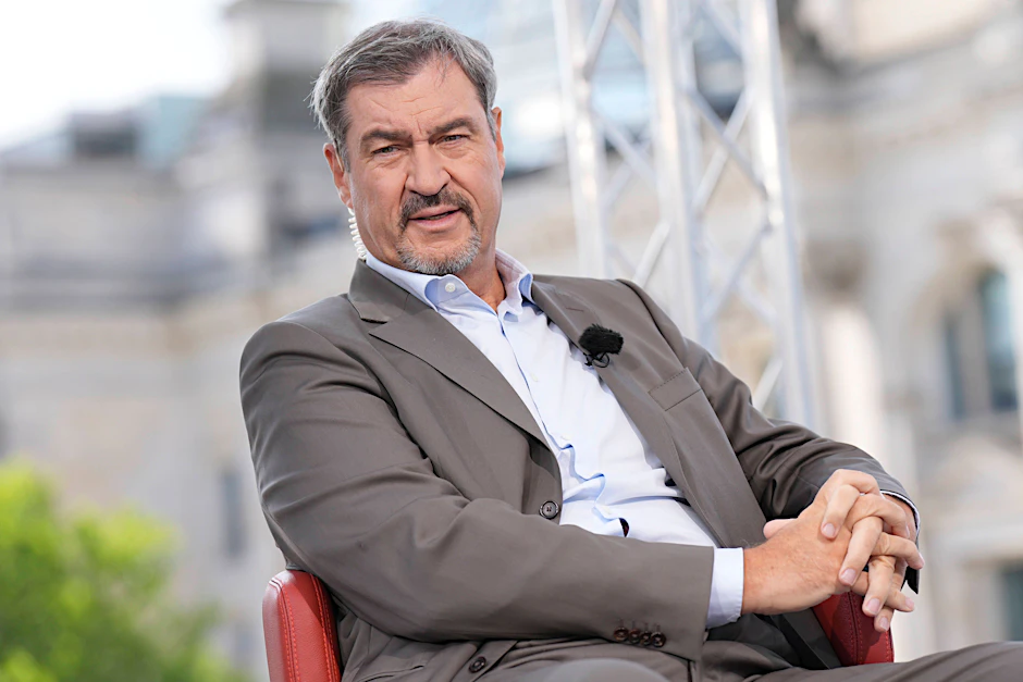 Makus Söder (CSU) schießt gegen Robert Habeck (Grüne).