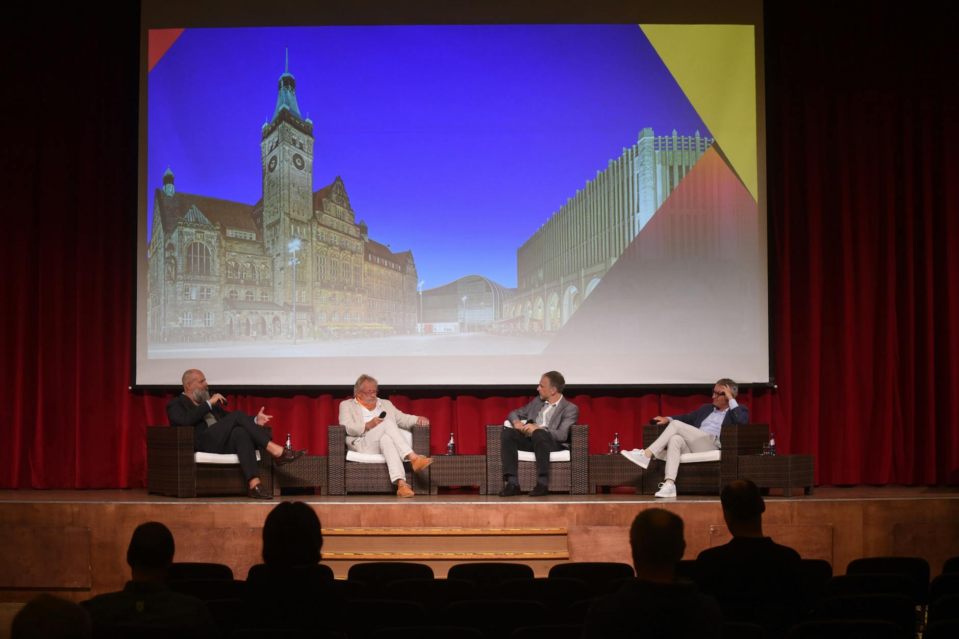 Die Chemnitzer Diskussionsrunde (v.l.): Holger Friedrich, Jan-Peter Warnke, Alexander Teske und Thomas Geisel