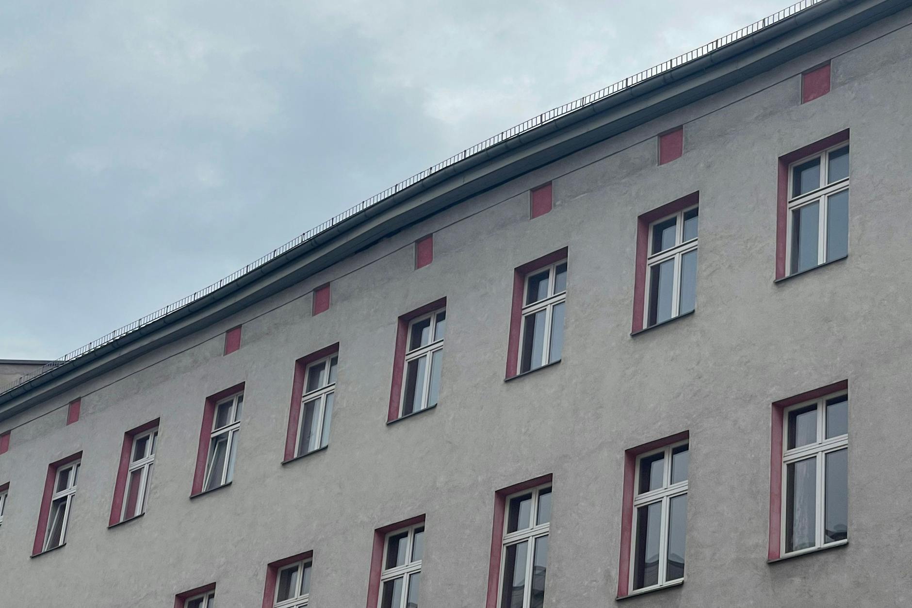 Der Dachstuhl hatte sich verschoben.