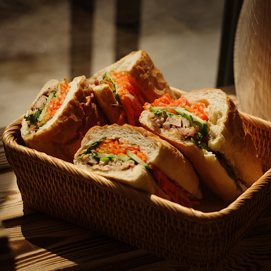 Sie werden satt von diesem Bánh mì, versprochen!