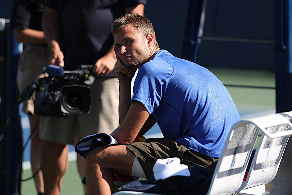 Tennisprofi Kamil Majchrzak sorgte bei einem jungen Fan für Glück im Unglück.