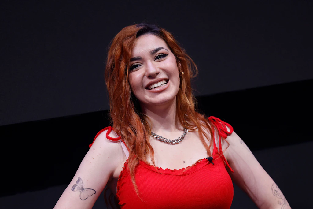 Die Streamerin AnniTheDuck auf der Gamescom 2022