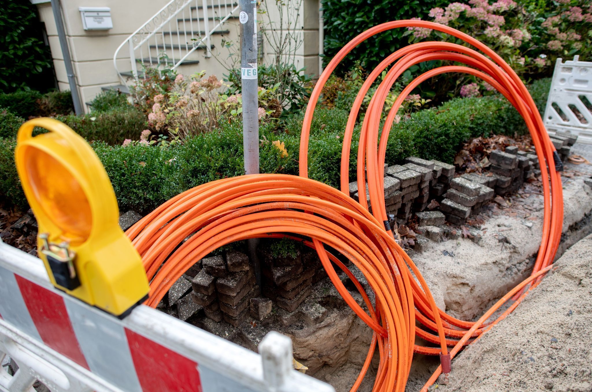 Glasfaser-Irrsinn in Berlin: Digitalisierung auf Kosten der Mieter?