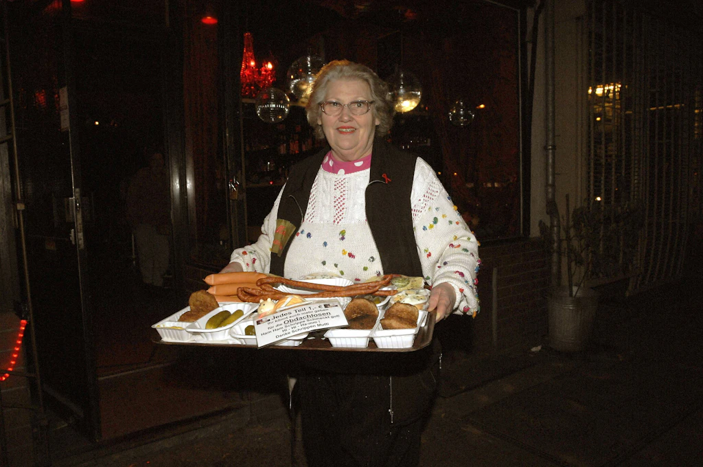 Warum es Berliner Originale wie Schrippenmutti oder Harfenjule heute nicht mehr gibt